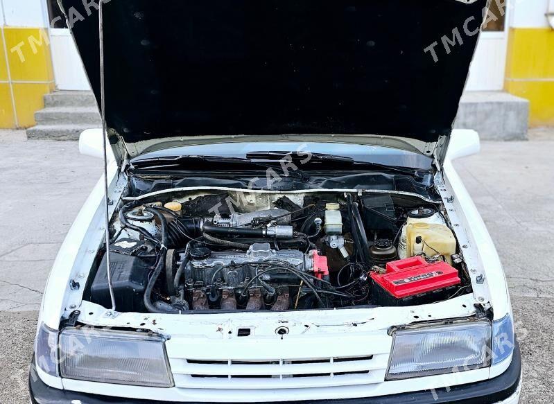 Opel Vectra 1989 - 30 000 TMT - Şabat etr. - img 1