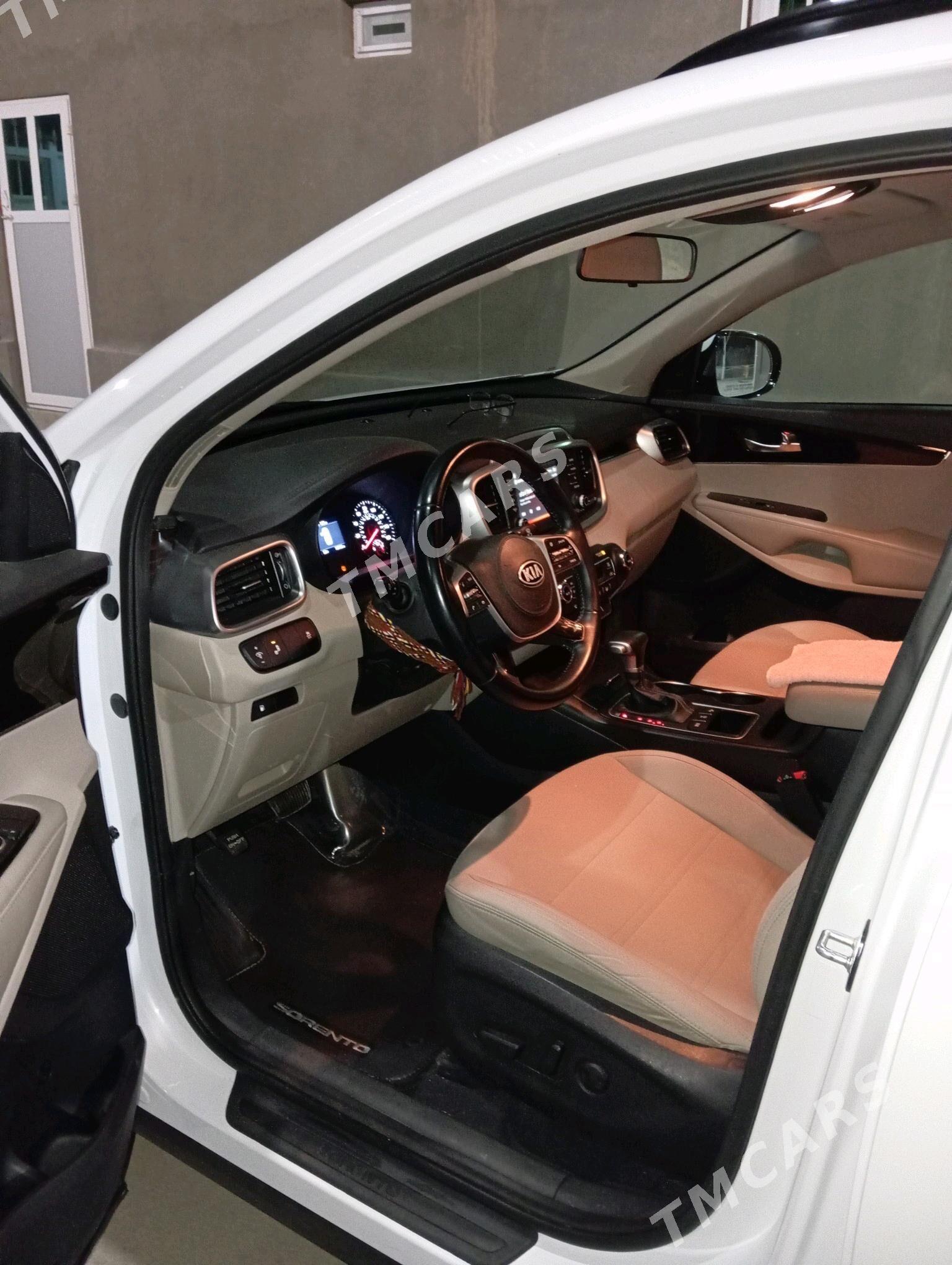 Kia Sorento 2020 - 310 000 TMT - Байрамали - img 4