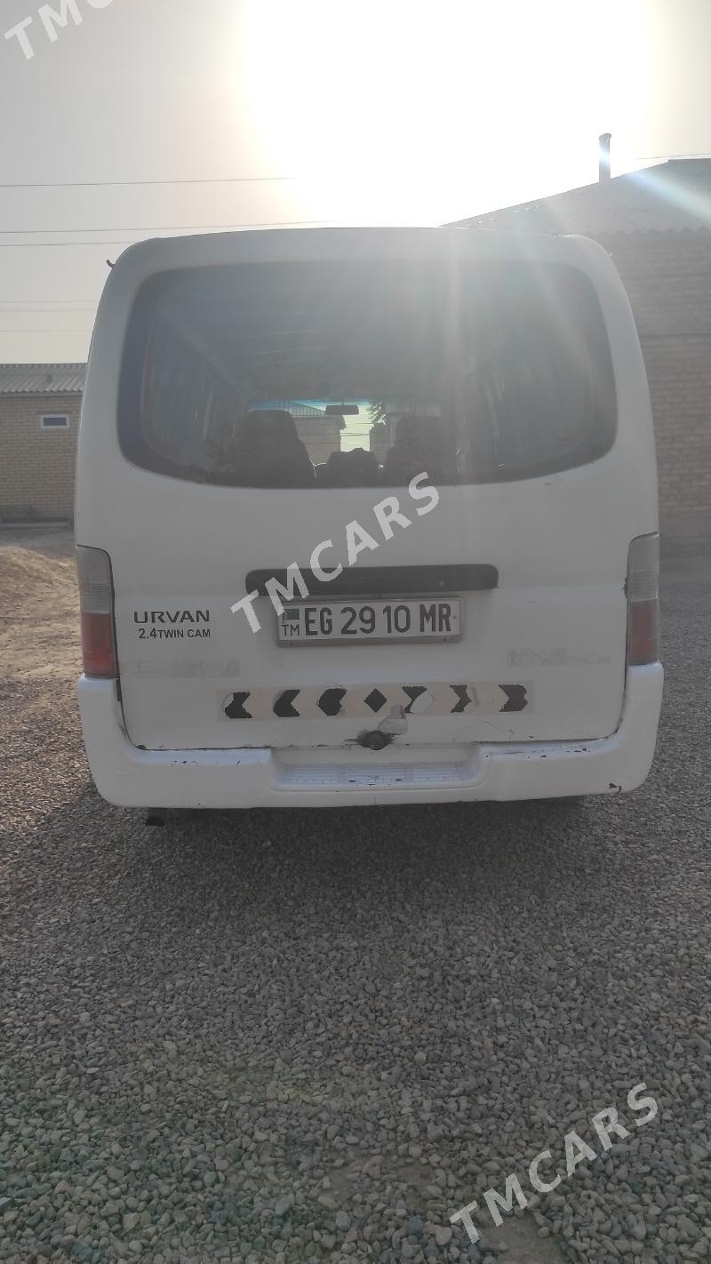 Nissan Urvan 2005 - 110 000 TMT - Mary - img 3
