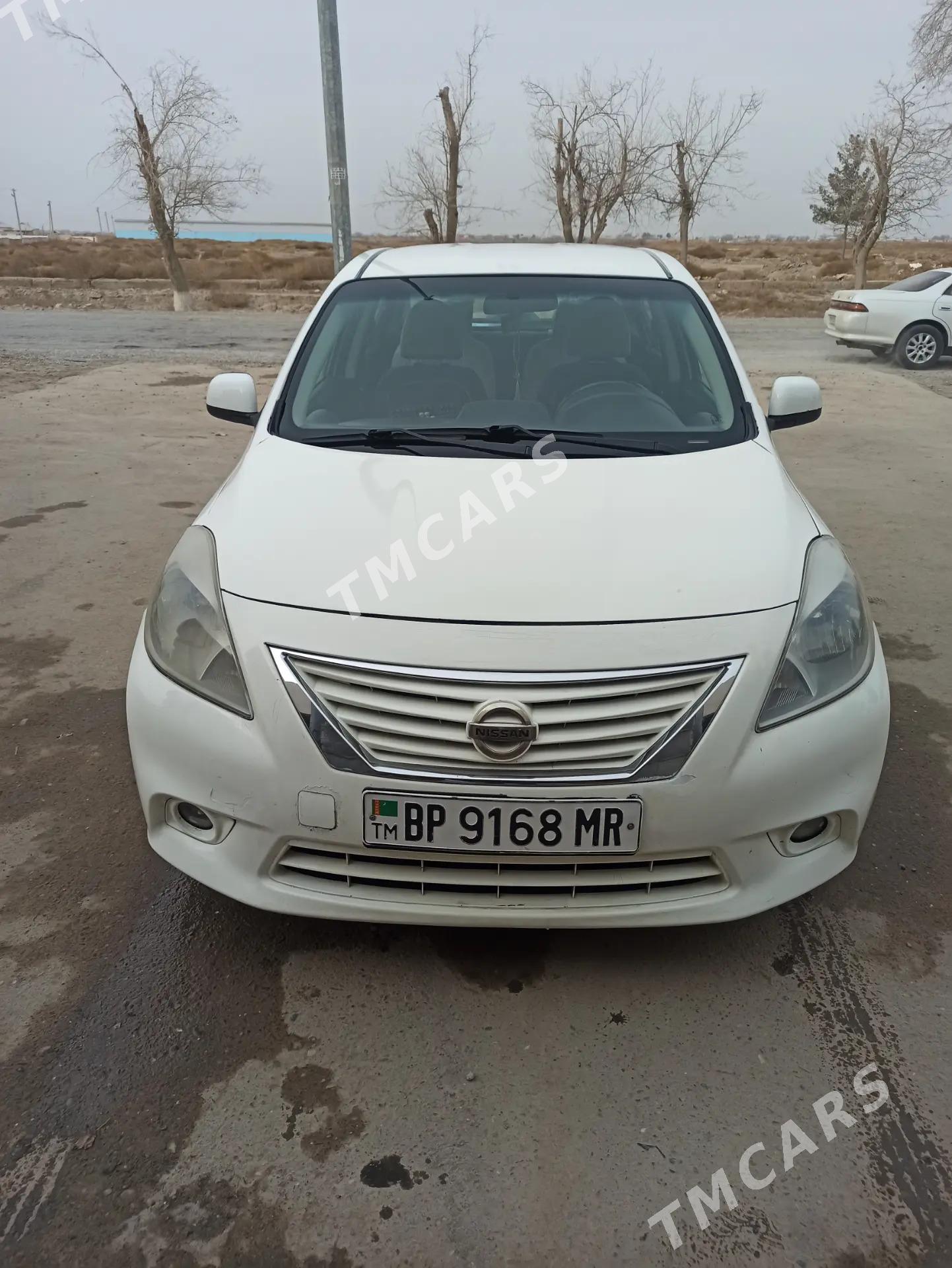 Nissan Versa 2011 - 76 000 TMT - Мары - img 5