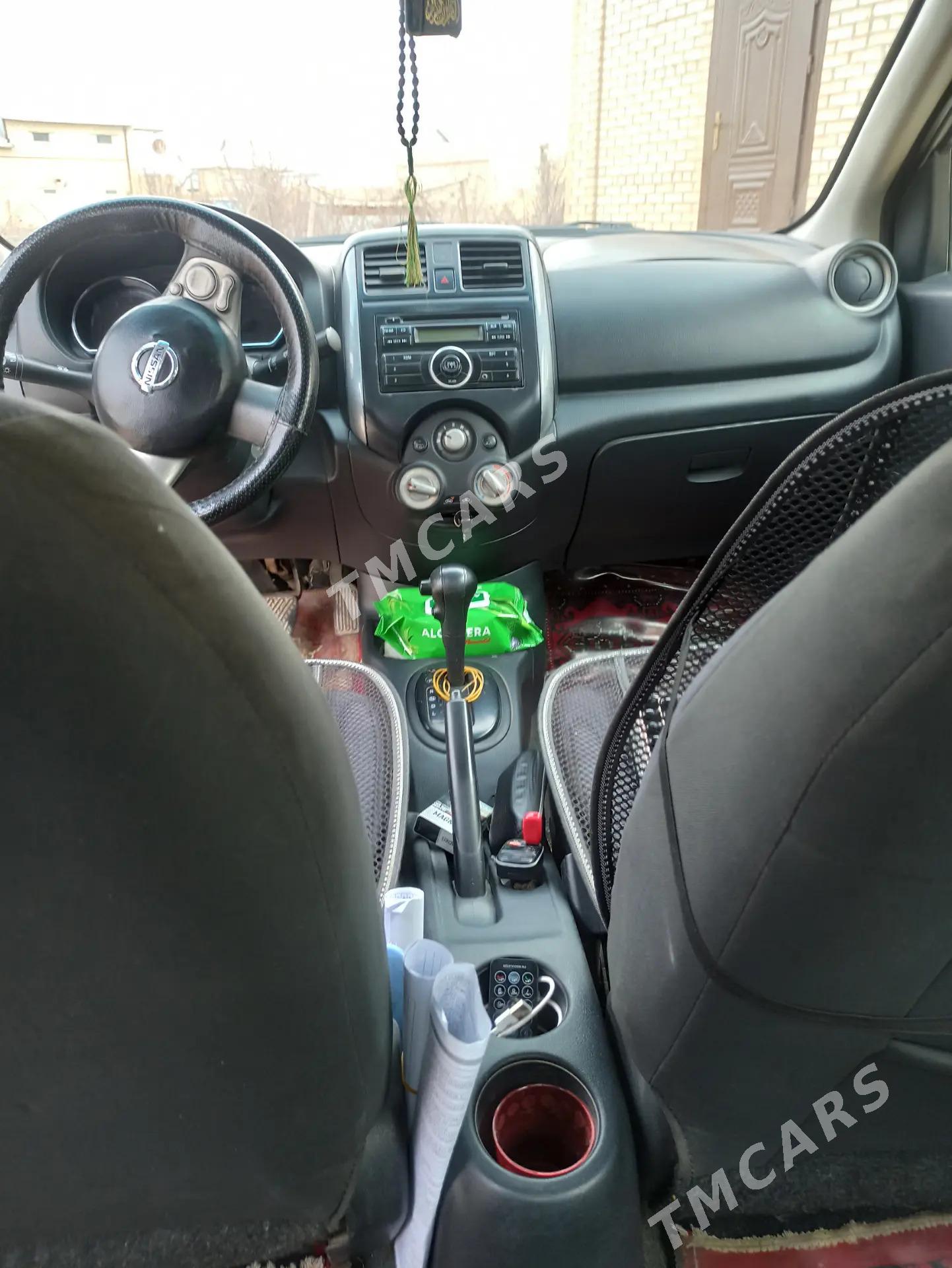 Nissan Versa 2011 - 76 000 TMT - Мары - img 2