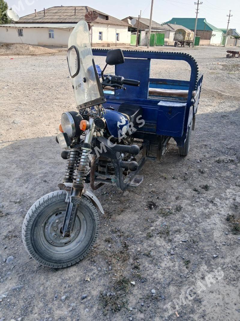 Ural 4320 2014 - 13 000 TMT - Серахс - img 2