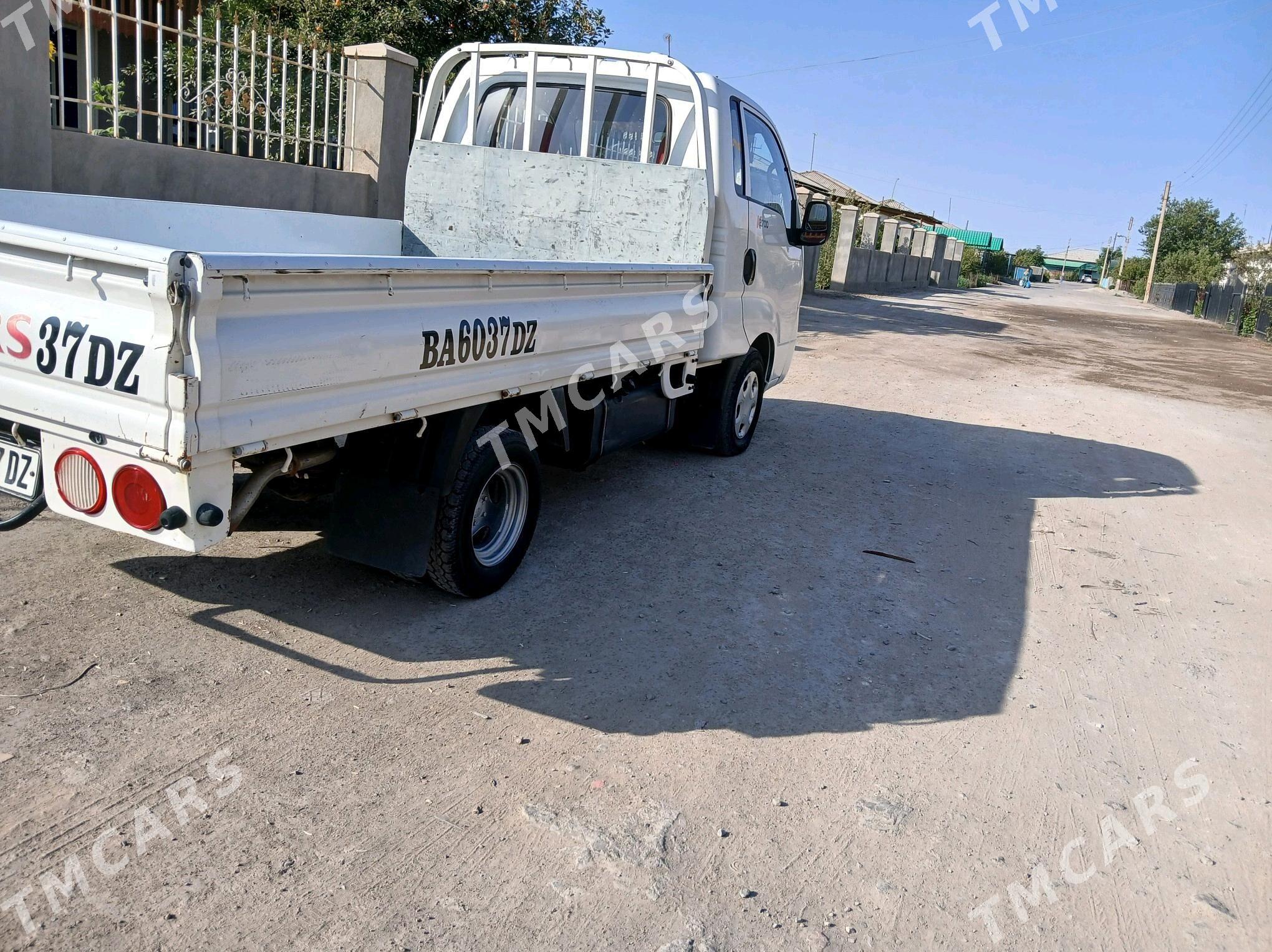Kia Bongo 2013 - 170 000 TMT - Дашогуз - img 3