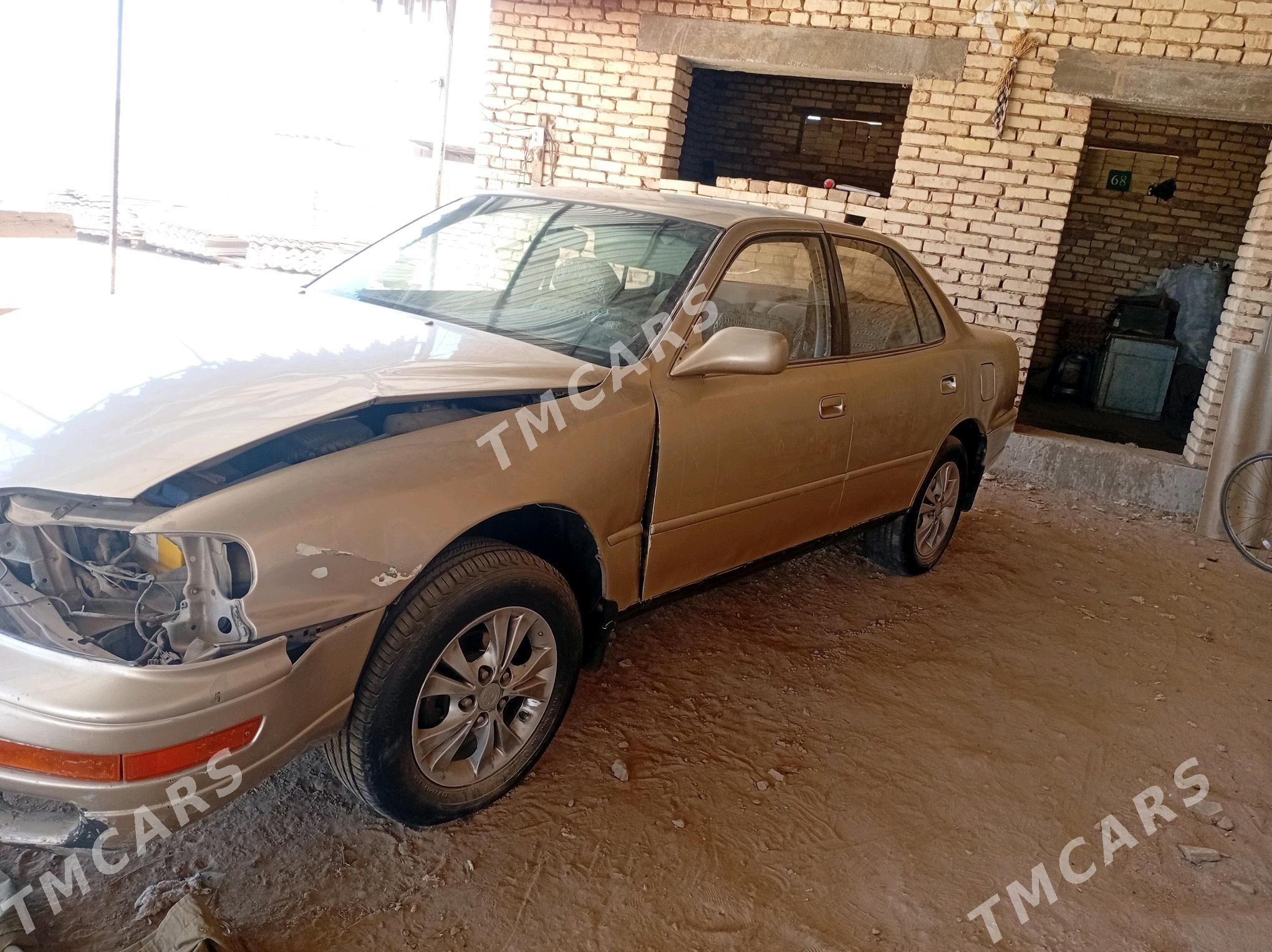 Toyota Camry 1994 - 64 000 TMT - Baýramaly - img 4