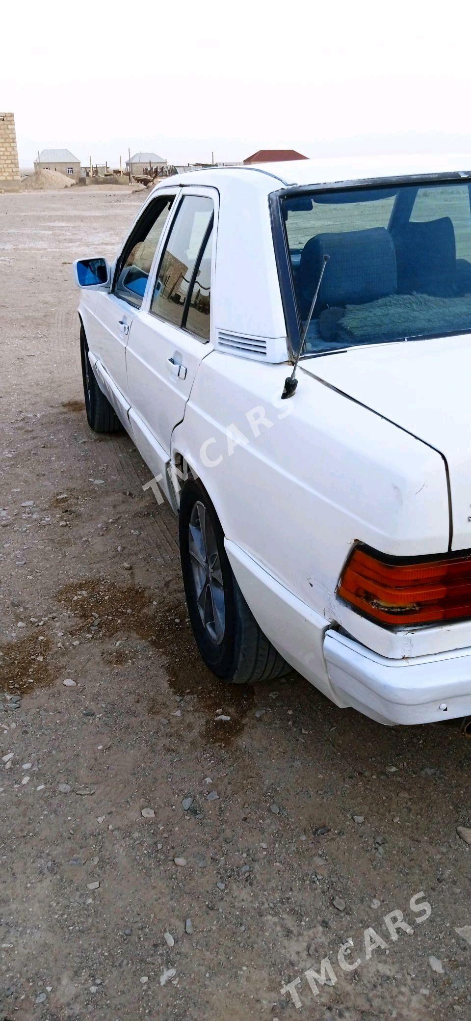 Mercedes-Benz 190E 1989 - 20 000 TMT - Гумдаг - img 4