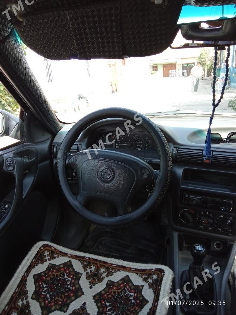 Opel Astra 1994 - 35 000 TMT - Дашогуз - img 4