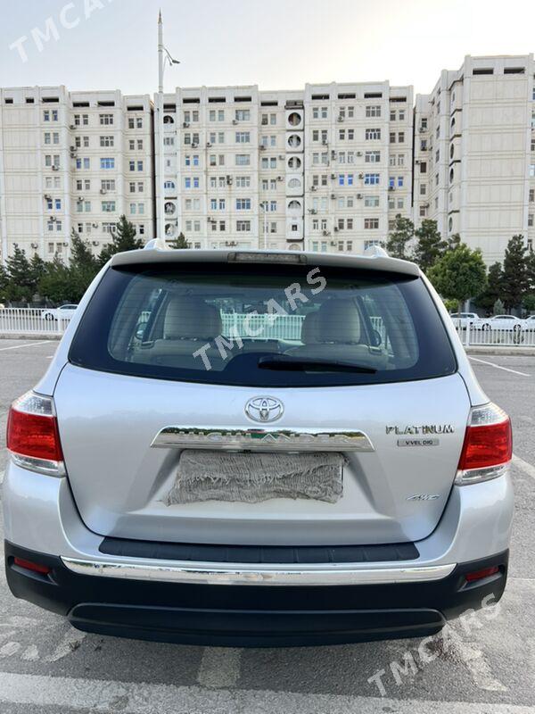 Toyota Highlander 2013 - 370 000 TMT - Ашхабад - img 8