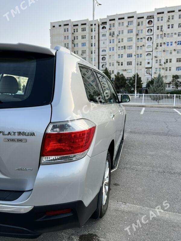 Toyota Highlander 2013 - 370 000 TMT - Ашхабад - img 6