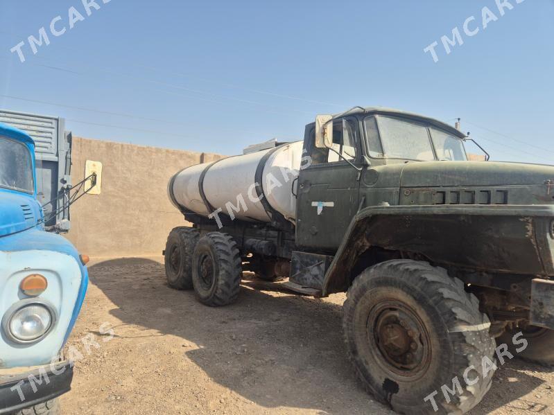 Ural 4320 1998 - 125 000 TMT - Sarahs - img 1