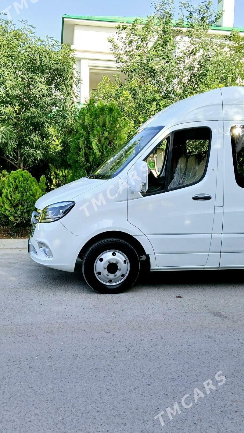 Toyota Hiace 2025 - 800 000 TMT - Ашхабад - img 7