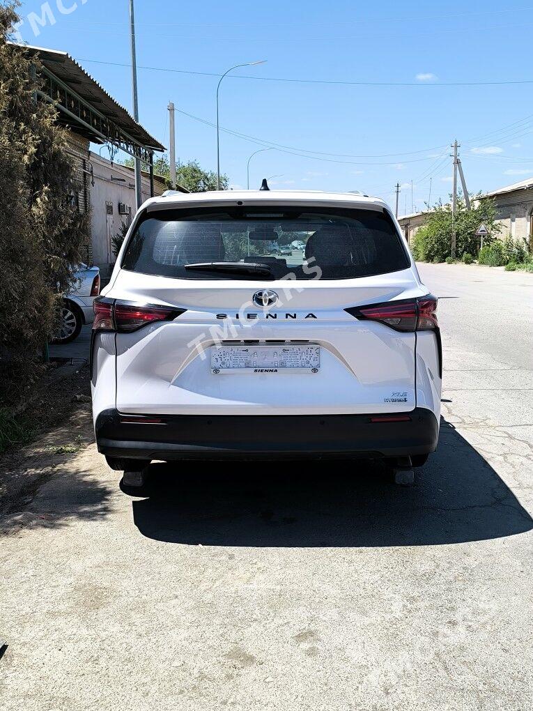 Toyota Sienna 2022 - 500 000 TMT - Дашогуз - img 9