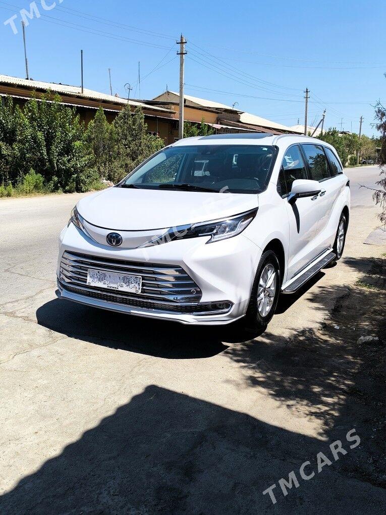Toyota Sienna 2022 - 500 000 TMT - Дашогуз - img 5