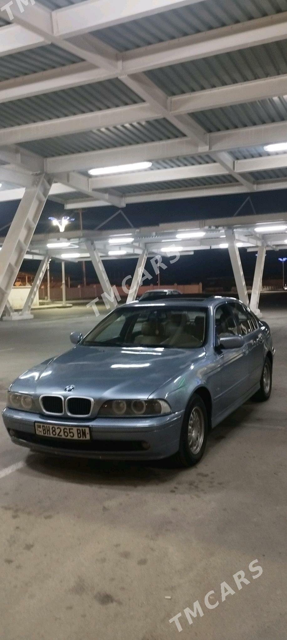 BMW E39 2003 - 120 000 TMT - Балканабат - img 3