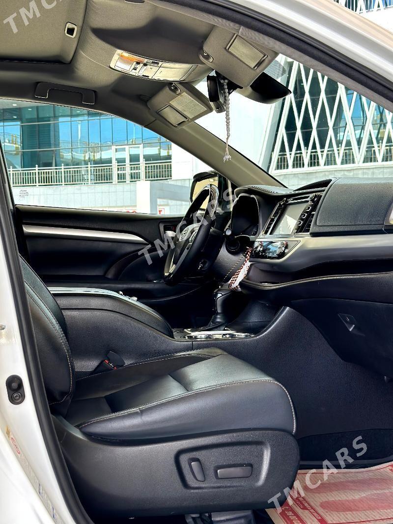 Toyota Highlander 2018 - 460 000 TMT - Aşgabat - img 8