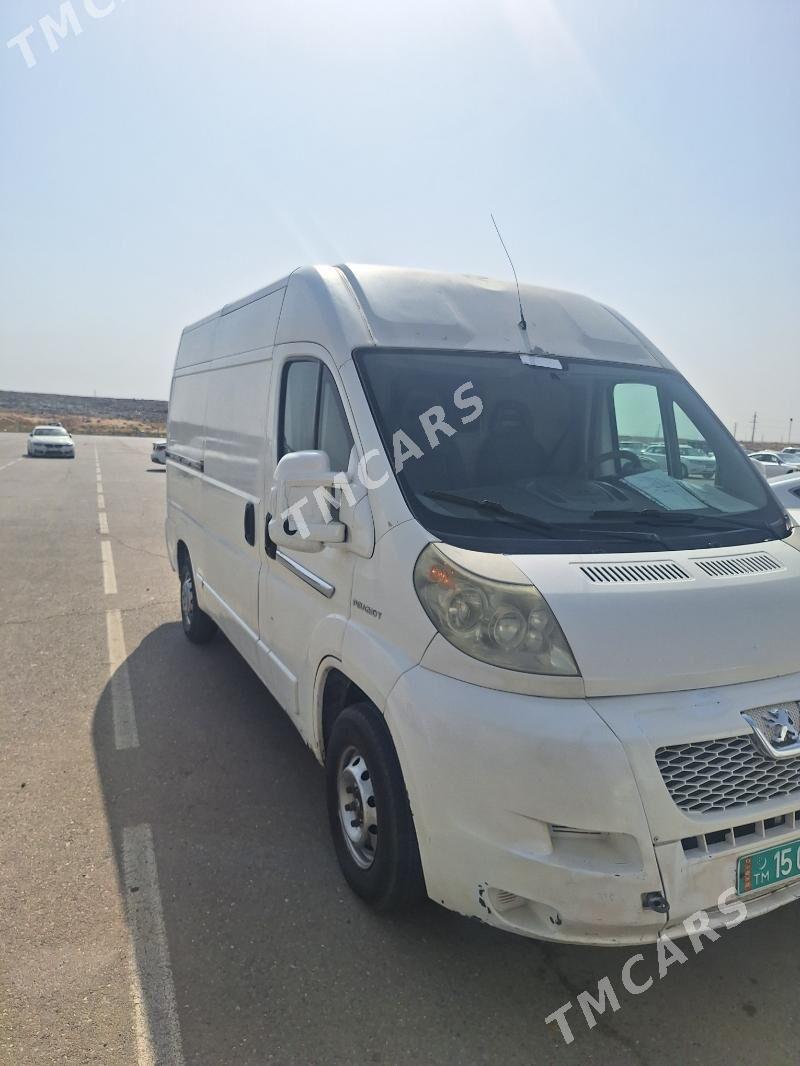 Toyota Hiace 2010 - 100 000 TMT - 15-nji tapgyr - img 3