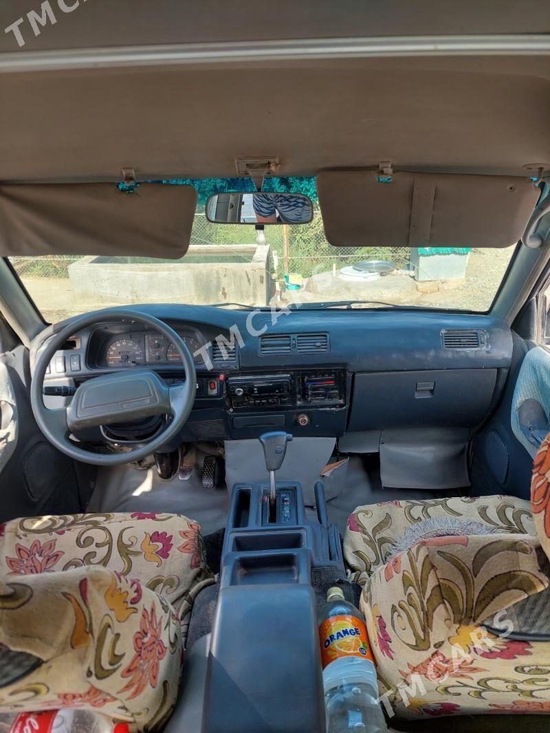 Toyota Town Ace 1994 - 27 000 TMT - Серахс - img 4