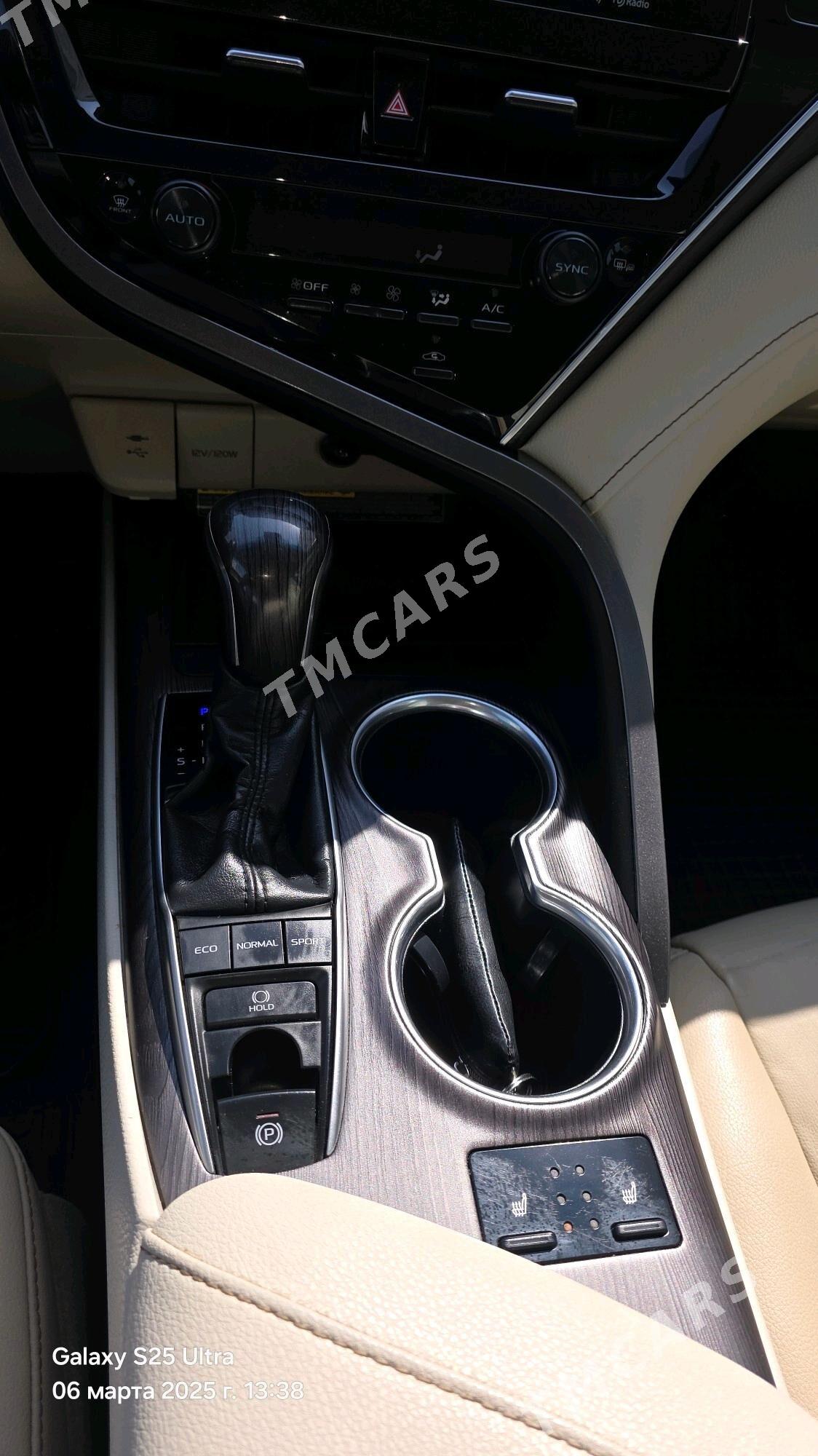 Toyota Camry 2018 - 510 000 TMT - Мары - img 3