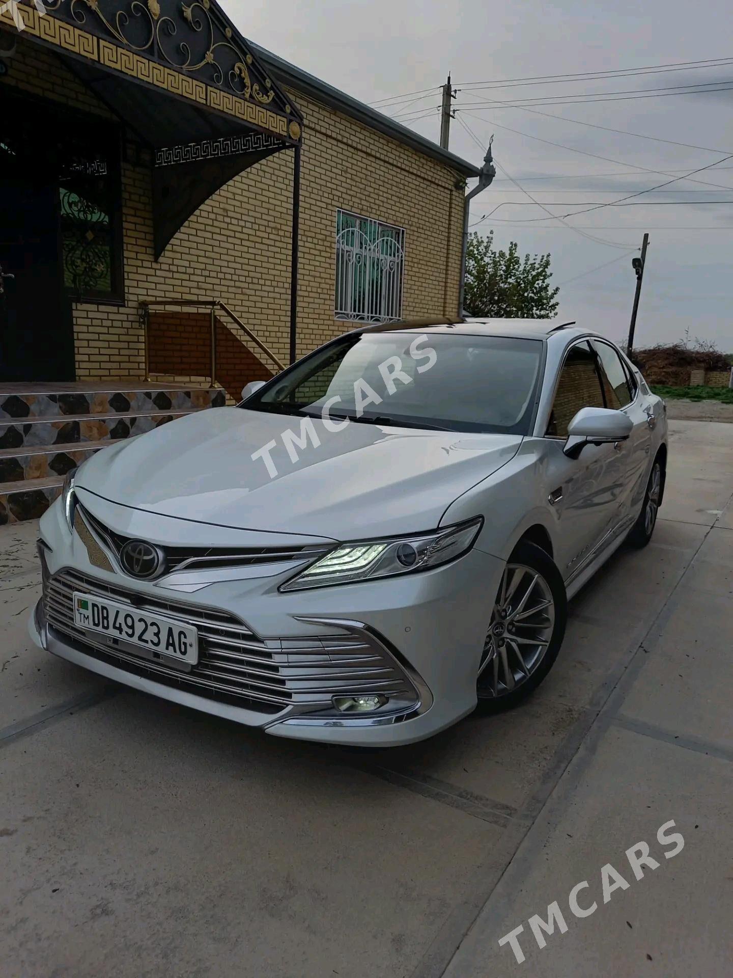Toyota Camry 2018 - 510 000 TMT - Мары - img 6