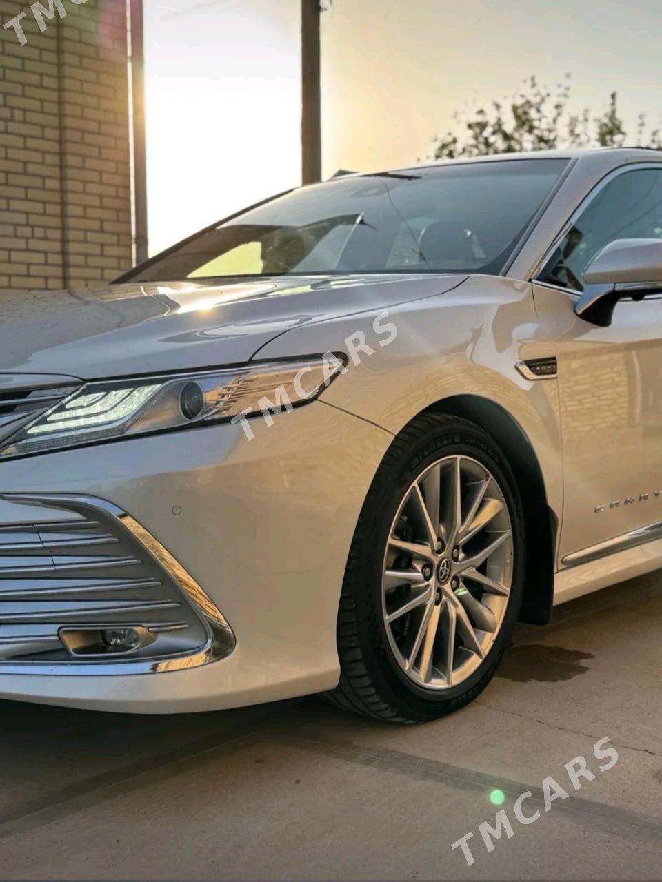 Toyota Camry 2018 - 510 000 TMT - Мары - img 8