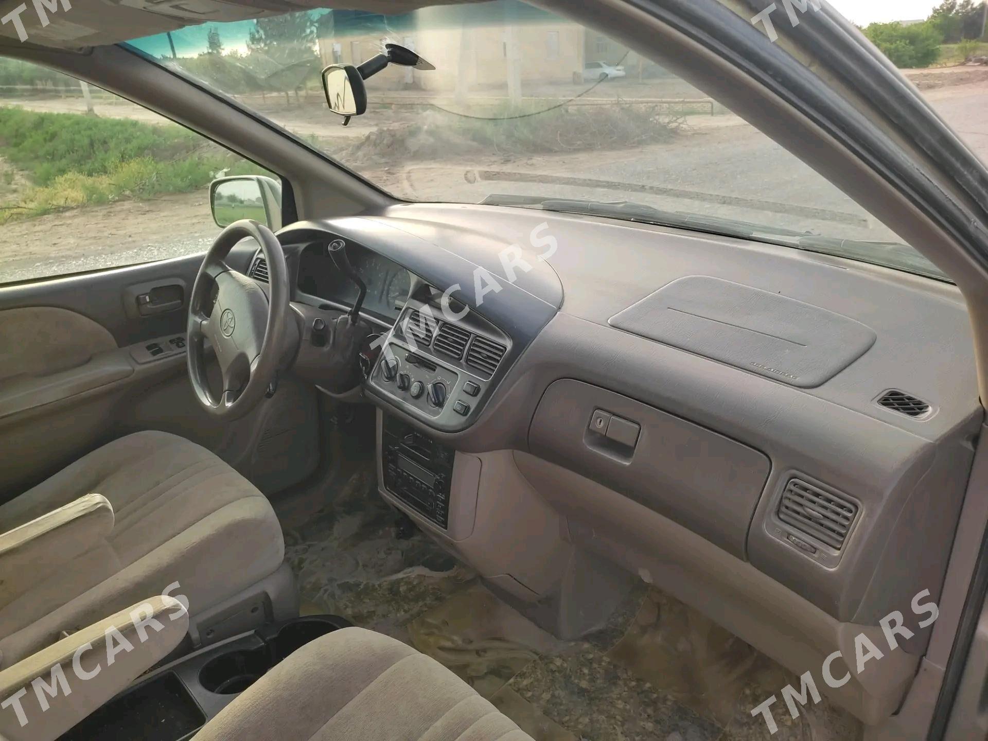 Toyota Sienna 2000 - 150 000 TMT - Baýramaly - img 6