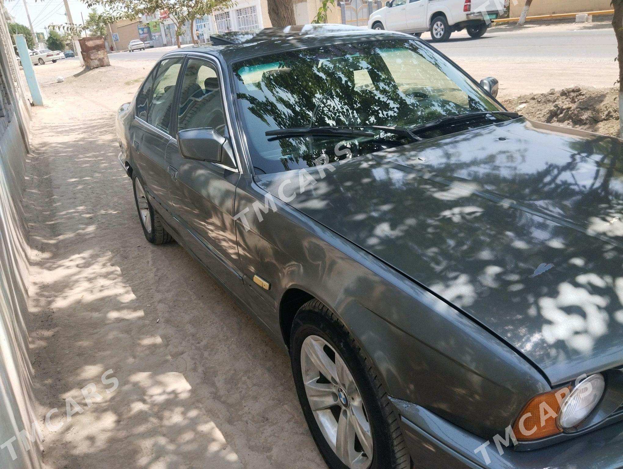 BMW 535 1990 - 42 000 TMT - Мургап - img 2