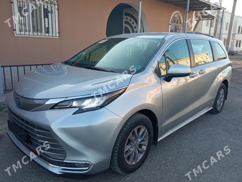 Toyota Sienna 2022 - 470 000 TMT - Dänew - img 3