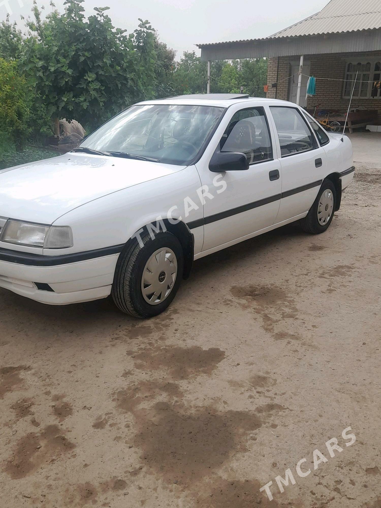 Opel Vectra 1992 - 38 000 TMT - Мары - img 2