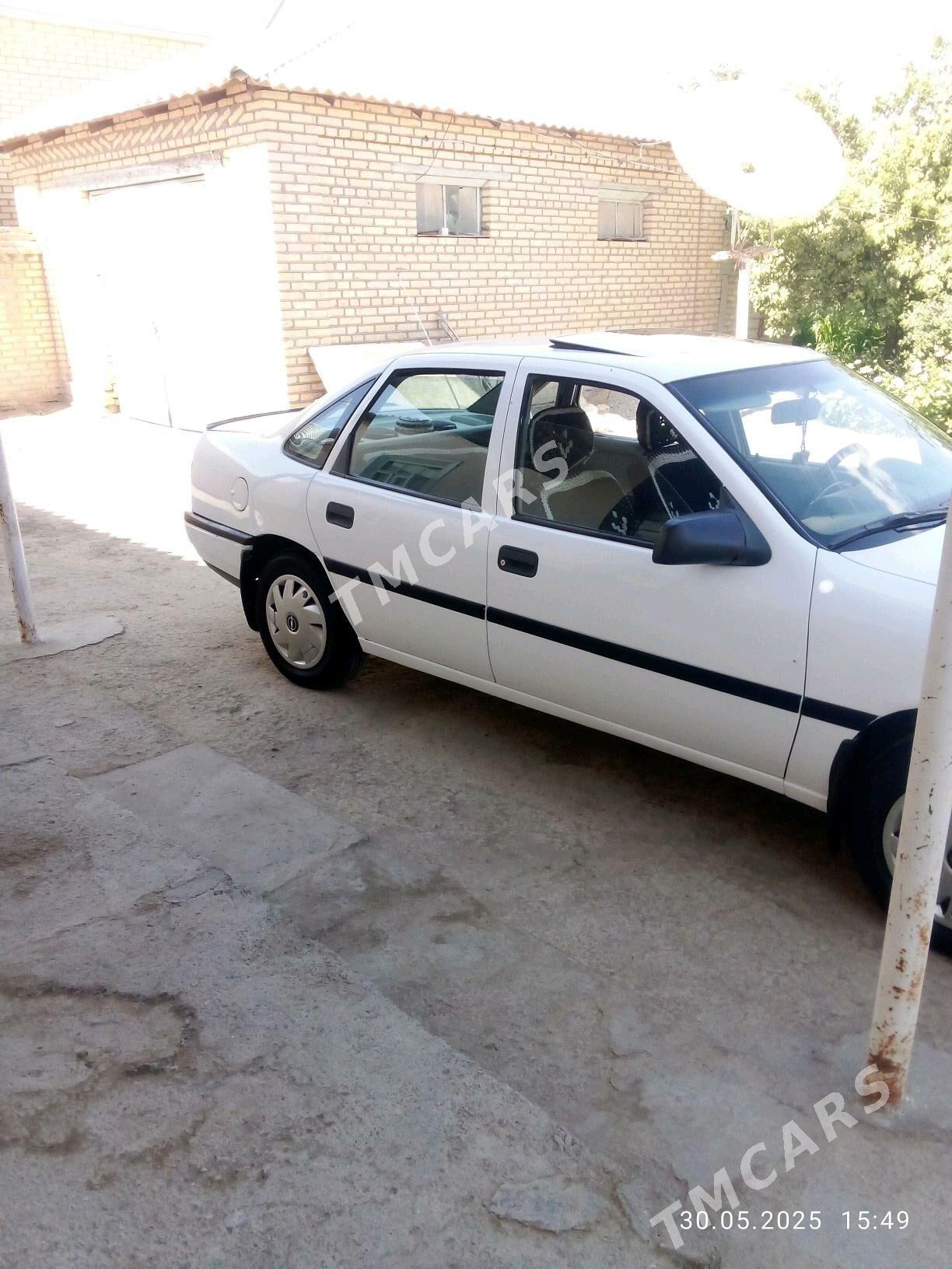 Opel Vectra 1992 - 38 000 TMT - Мары - img 5