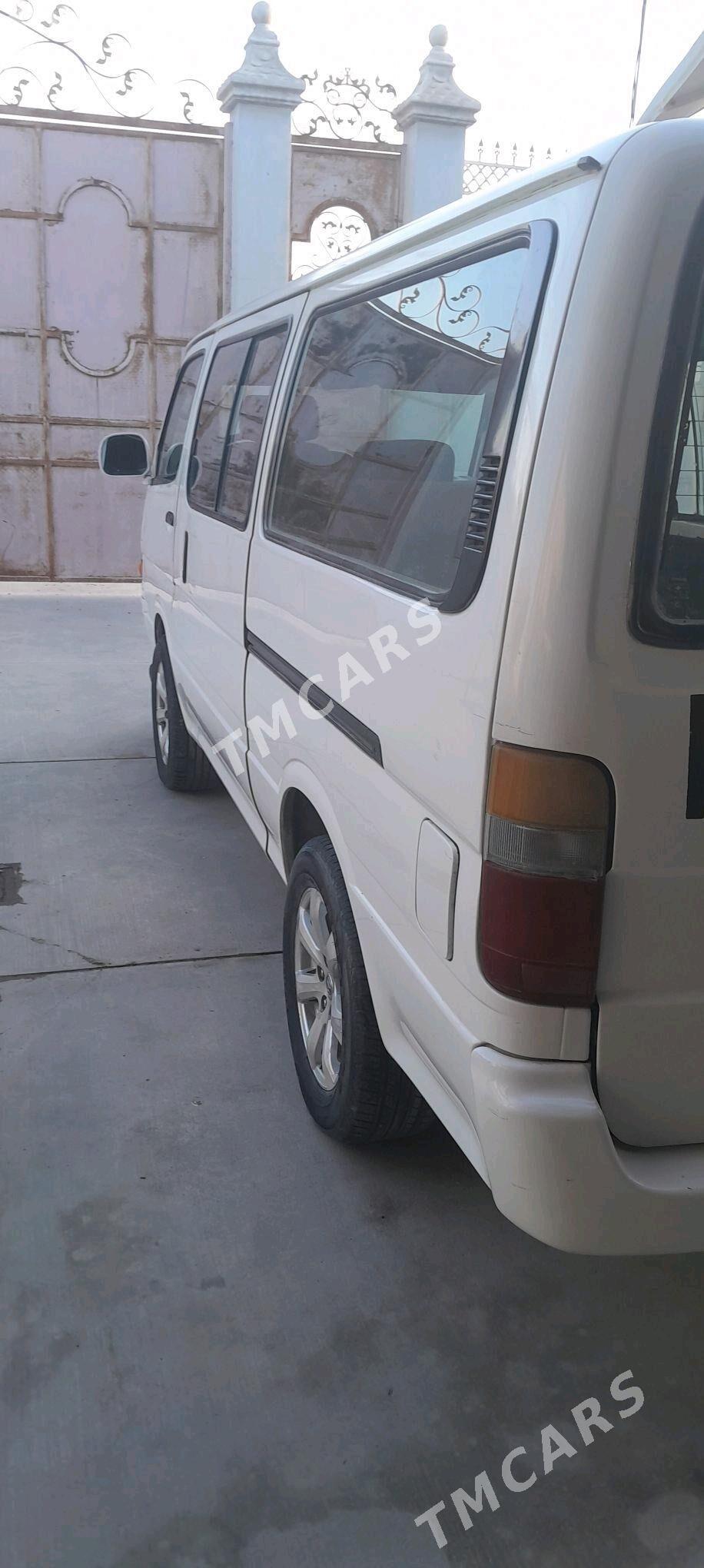 Toyota Hiace 2000 - 100 000 TMT - Gökdepe - img 2