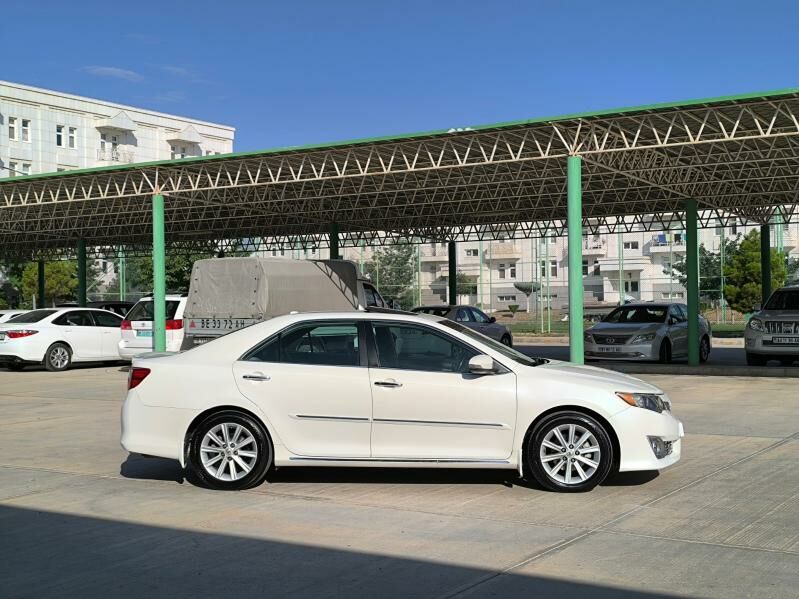 Toyota Camry 2012 - 250 000 TMT - Köşi - img 8