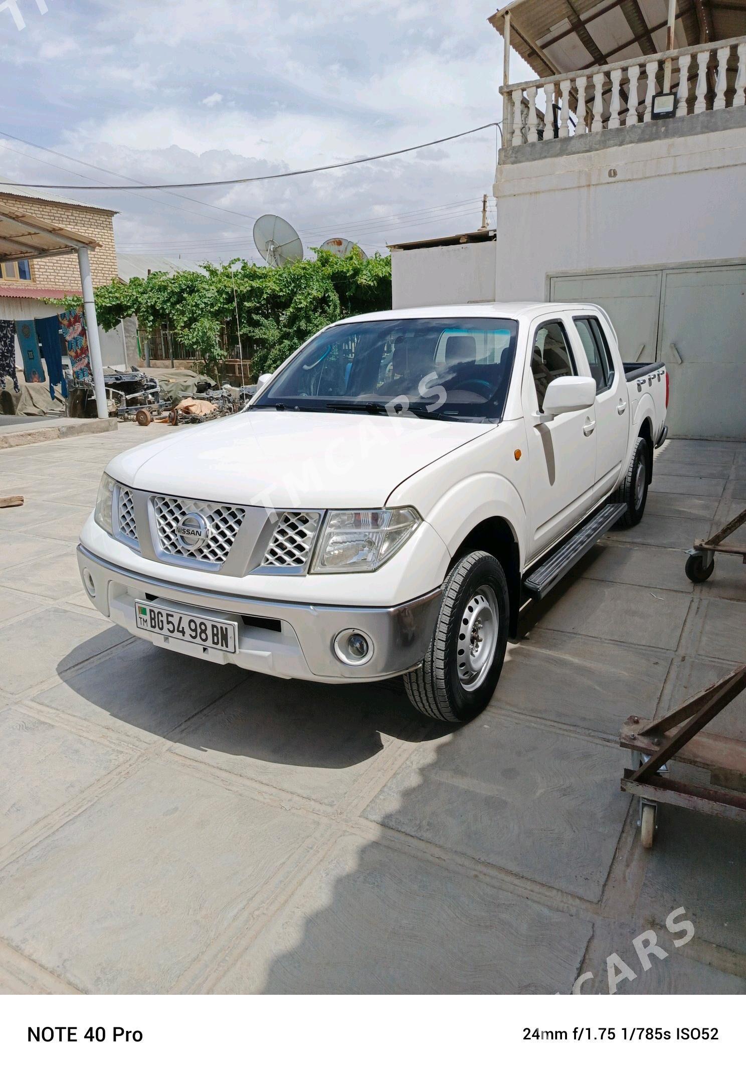 Nissan Navara 2014 - 140 000 TMT - Jebel - img 7