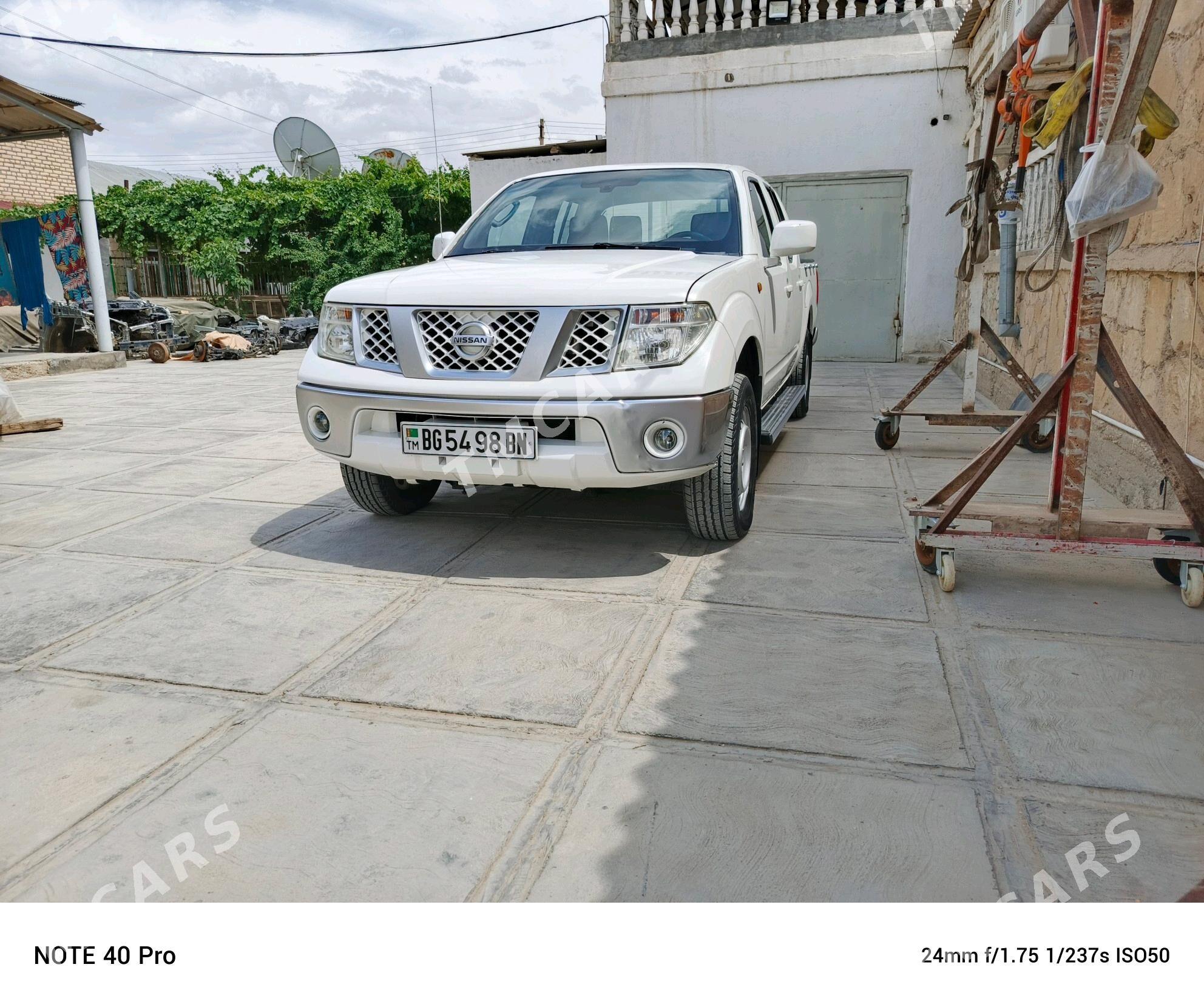 Nissan Navara 2014 - 140 000 TMT - Jebel - img 6
