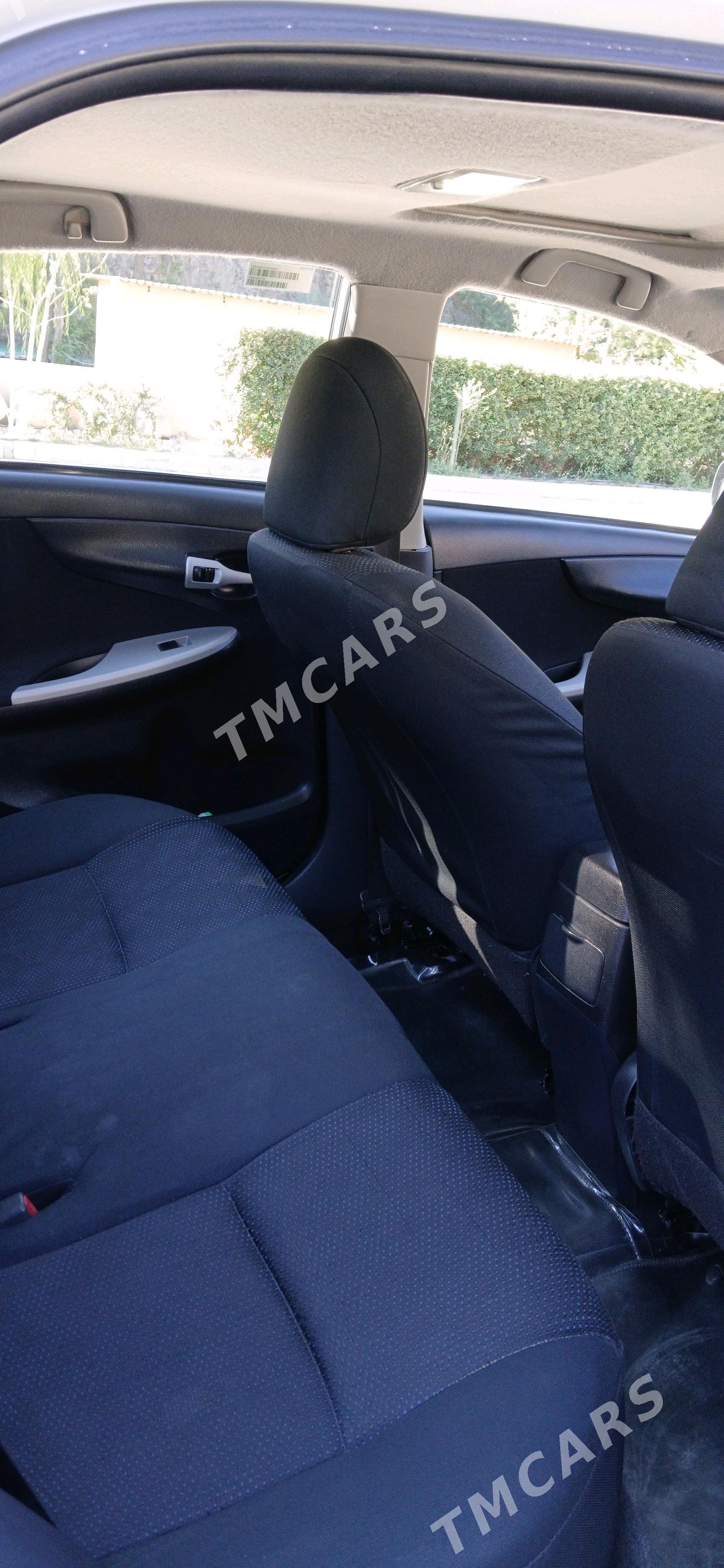 Toyota Corolla 2010 - 168 000 TMT - Büzmeýin - img 3