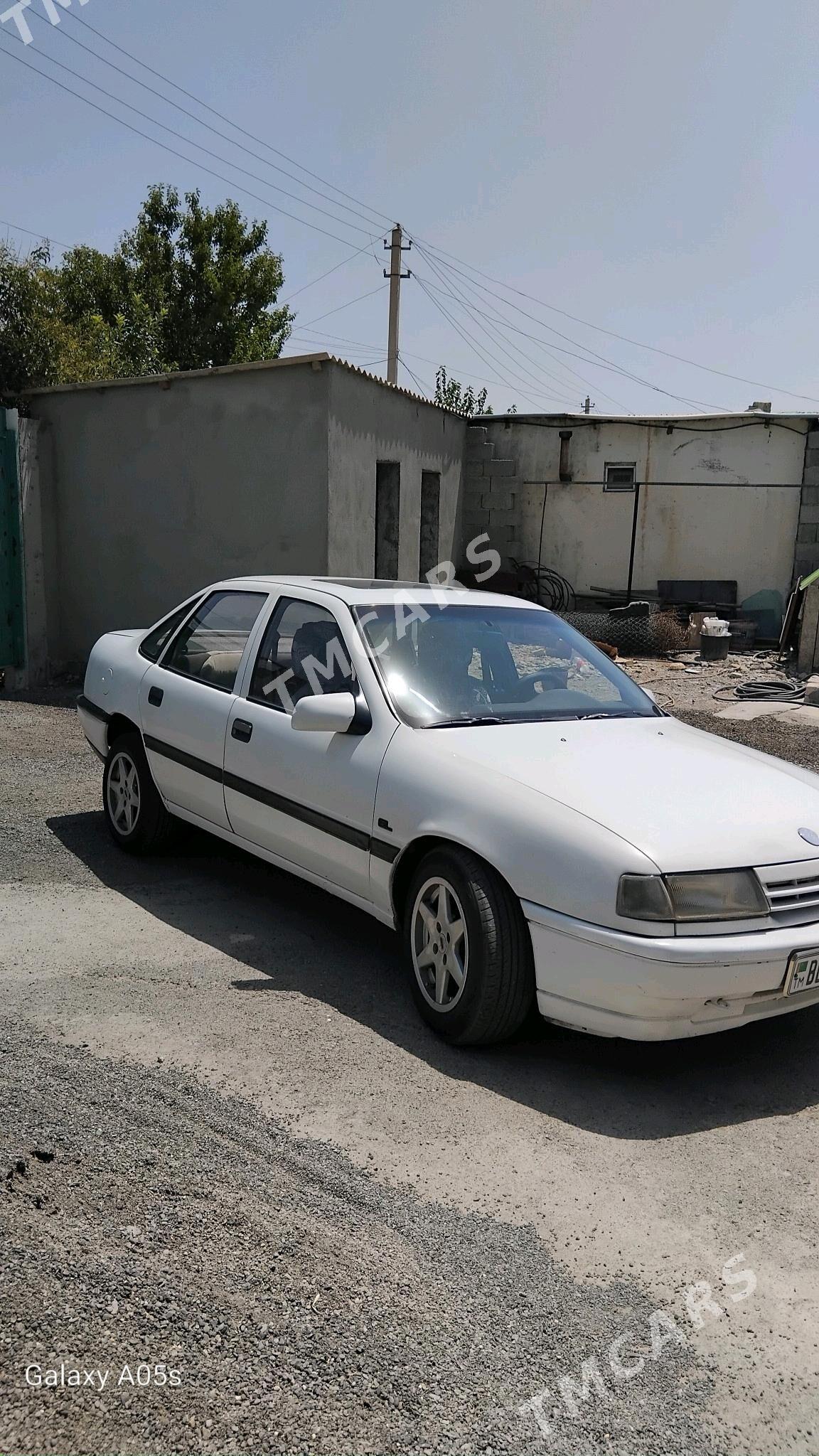 Opel Vectra 1991 - 45 000 TMT - Ruhabat (90-njy razýezd) - img 5