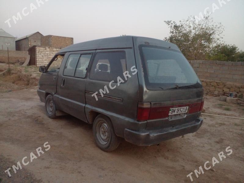 Toyota Town Ace 1990 - 22 000 TMT - Magdanly - img 2