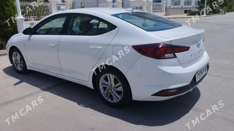 Hyundai Elantra 2019 - 230 000 TMT - Atatürk köç. - img 4