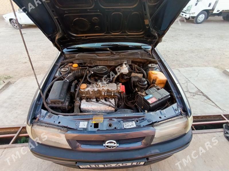 Opel Vectra 1995 - 45 000 TMT - Dänew - img 2