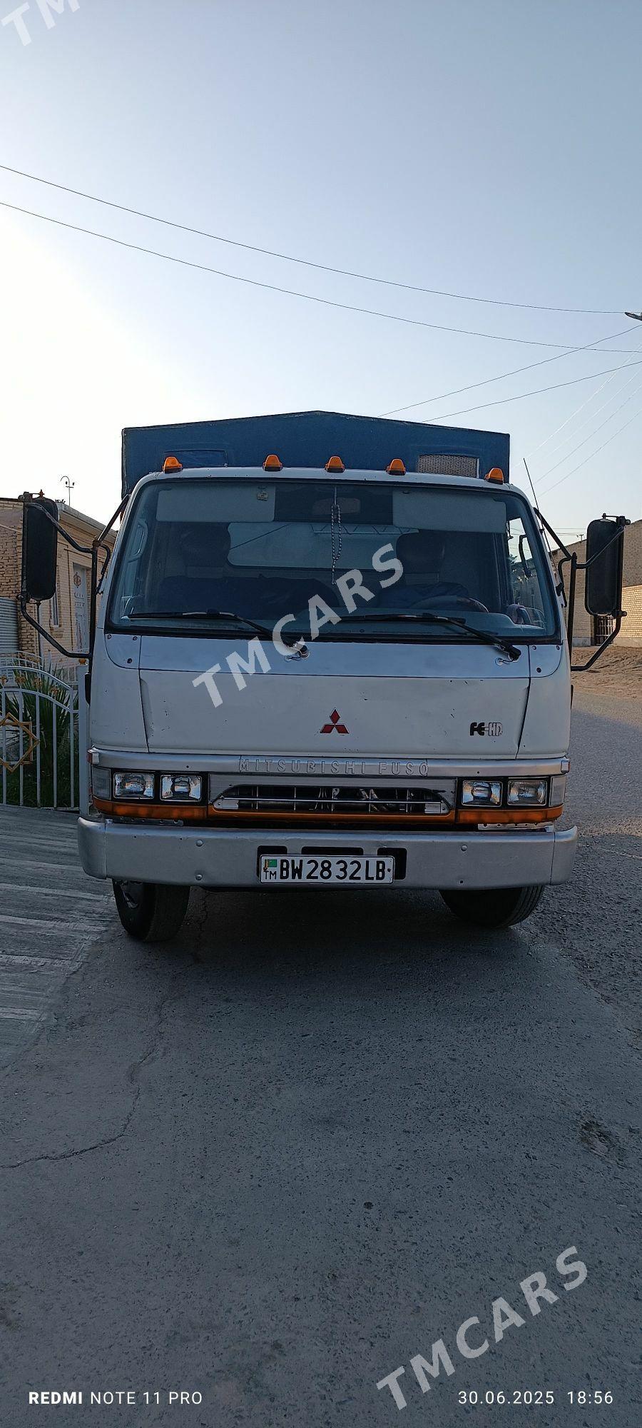 Mitsubishi Canter 2002 - 175 000 TMT - Чарджоу - img 4