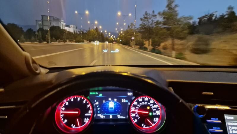 Toyota Camry 2019 - 360 000 TMT - Aşgabat - img 6