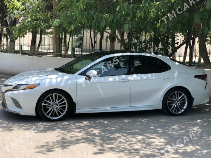 Toyota Camry 2018 - 352 000 TMT - Aşgabat - img 3