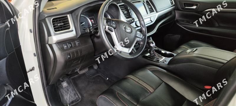 Toyota Highlander 2019 - 390 000 TMT - Мары - img 6