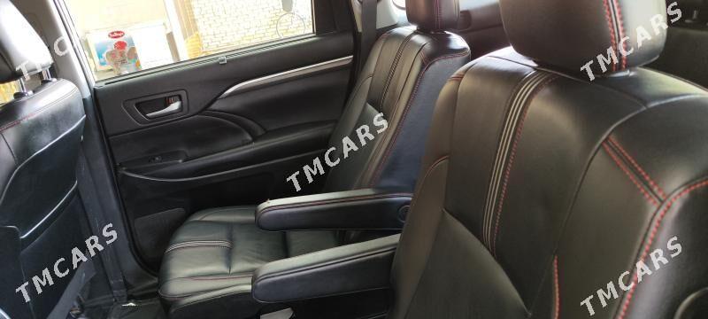 Toyota Highlander 2019 - 390 000 TMT - Мары - img 5