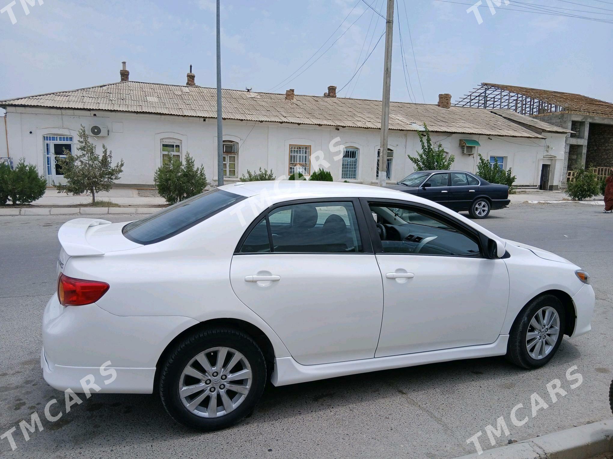 Toyota Corolla 2010 - 140 000 TMT - Гызыларбат - img 3
