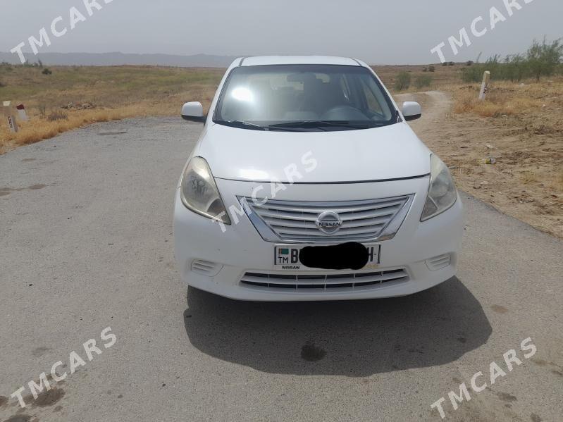 Nissan Versa 2012 - 110 000 TMT - Kaka - img 2