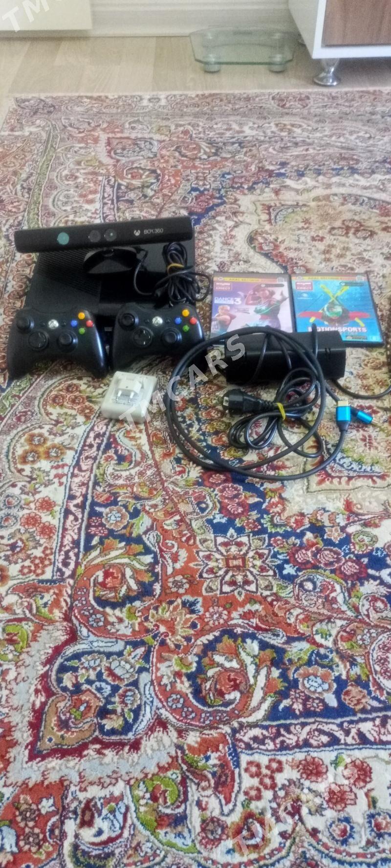Xbox 360 E - 4 mkr - img 2