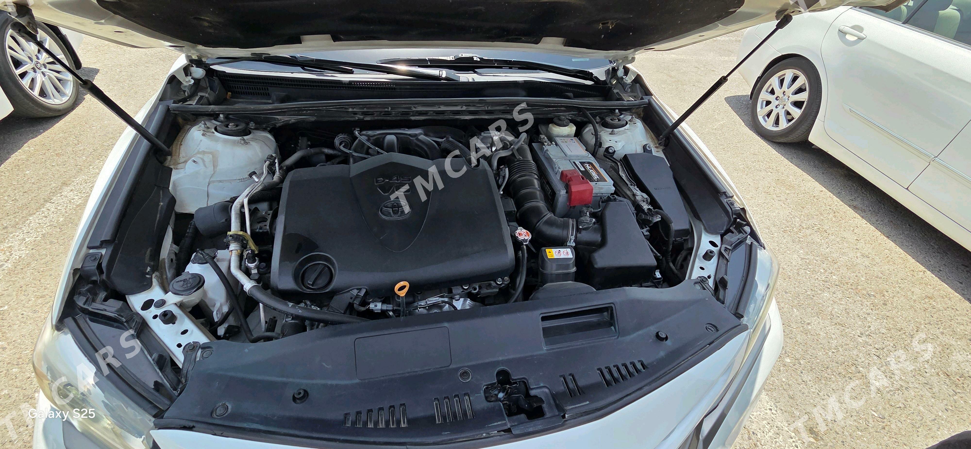 Toyota Camry 2018 - 360 000 TMT - Aşgabat - img 8