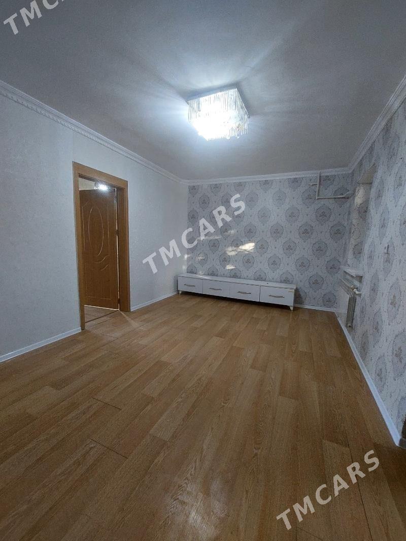 eýesi 6 mkr 3 komnat 1 etaź - Aşgabat - img 5