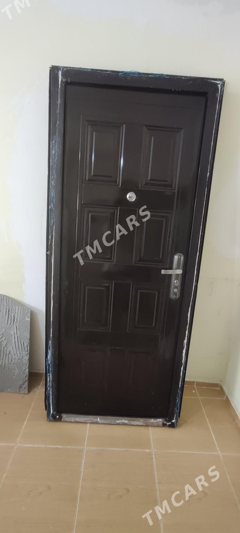 Daşky gapy - Parahat 7 - img 2