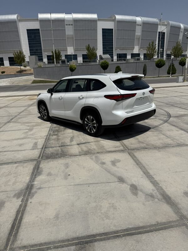 Toyota Highlander 2021 - 610 700 TMT - Aşgabat - img 5
