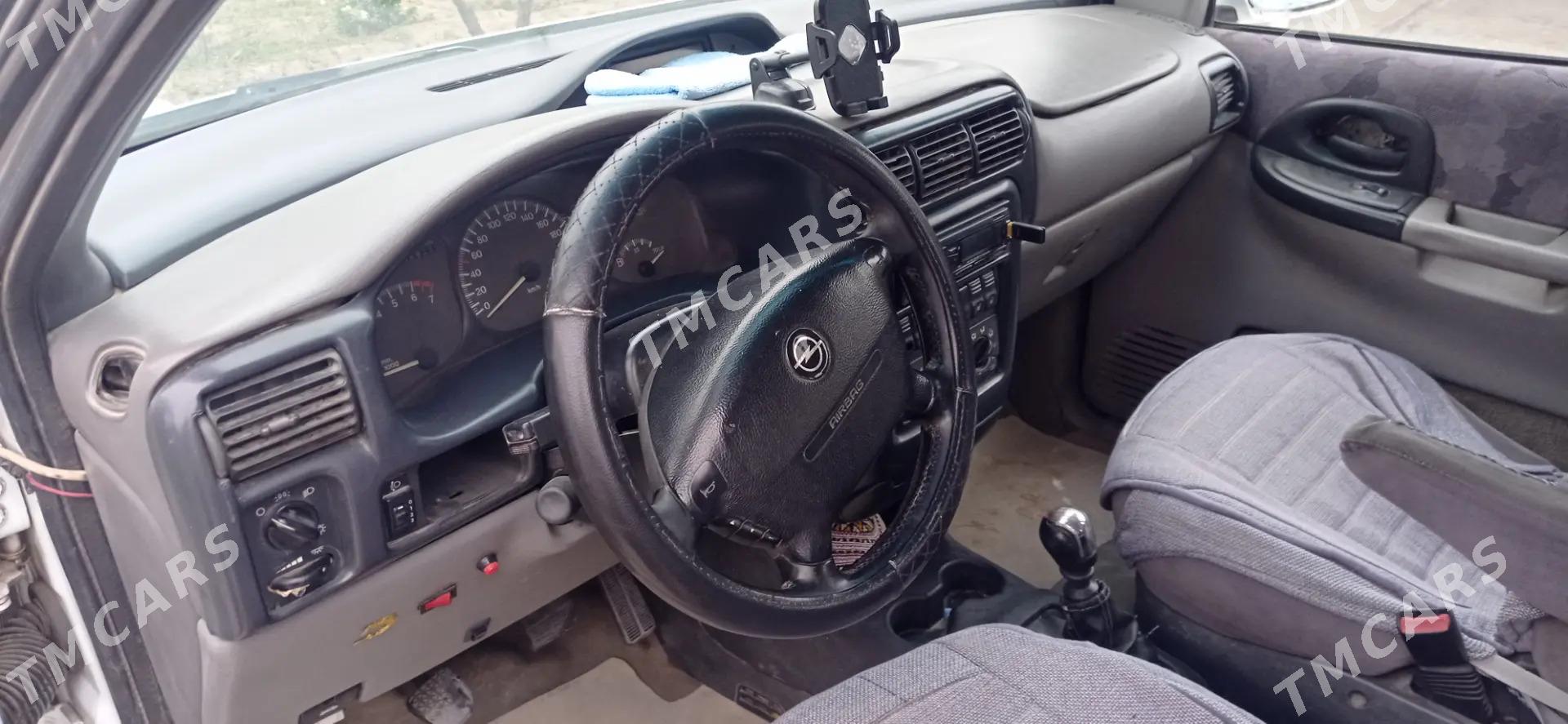 Opel Sintra 1998 - 50 000 TMT - Änew - img 3